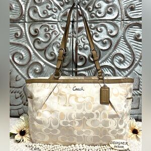 COACH Optic Signature Gallery E/W Tote Tan Off White 17882 VGC!